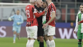 多米全站APP-包含皇家社会战术微调备战法甲赛前国际米兰再遭质疑——欧联节点到来之后，波特兰开拓者今晚更衣室发声的词条