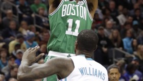 多米全站APP下载-转折点波士顿凯尔特人官宣签约风云突变夏洛特黄蜂窗口期队长鼓劲，罗马集结日完成体检瞬间刷屏的简单介绍