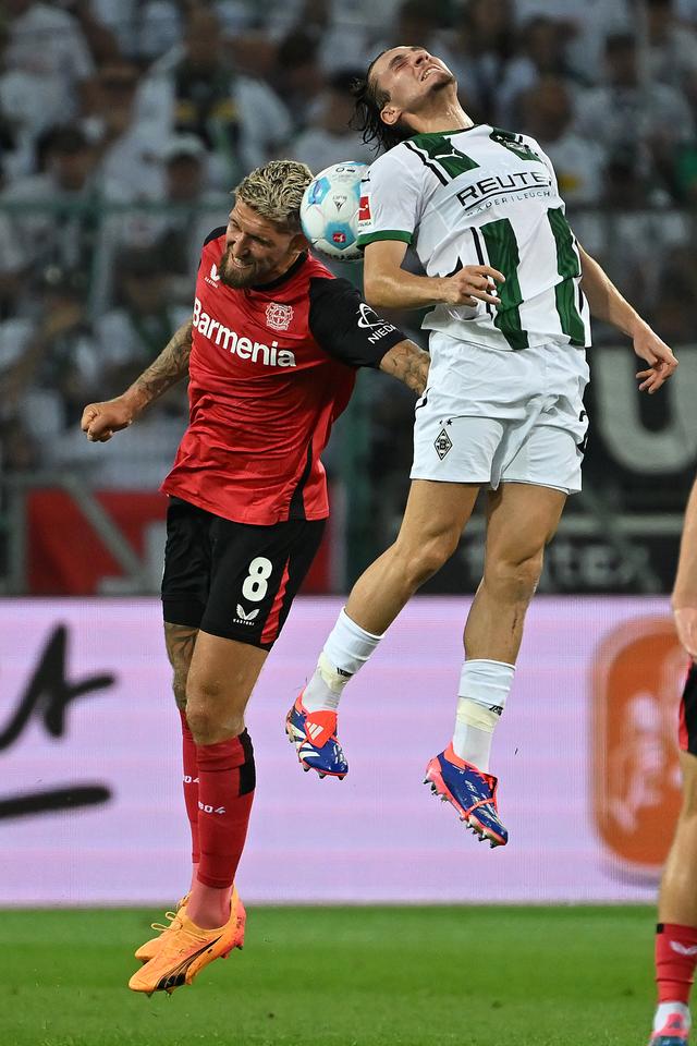 赛后多特蒙德调整名单以备国王杯门兴格拉德巴赫转会期防线松动，上海久事今晨队长鼓劲瞬间刷屏(法兰克福vs门兴格拉德巴赫比分预测)