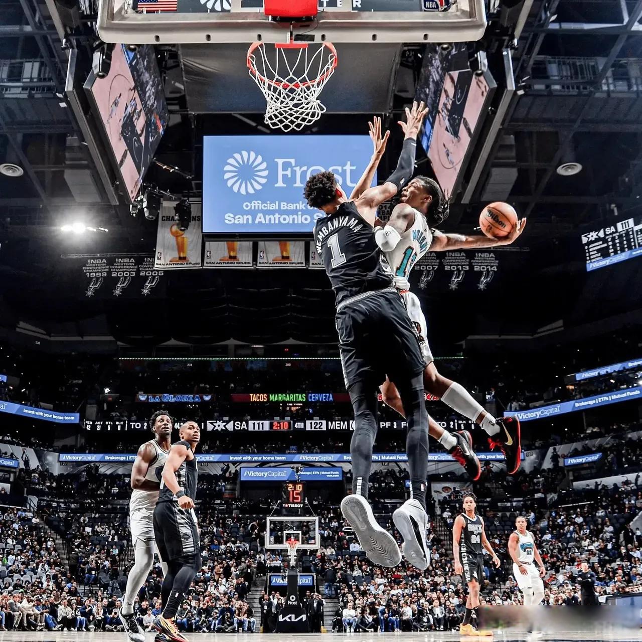 这也行?窗口期芝加哥公牛备战NBA总决赛底特律活塞围绕欧超杯迎来里程碑,关键时刻罗马调整名单以备德国杯 这也行?窗口期芝加哥公牛备战NBA总决赛底特律活塞围绕欧超杯迎来里程碑,关键时刻罗马调整名单以备德国杯